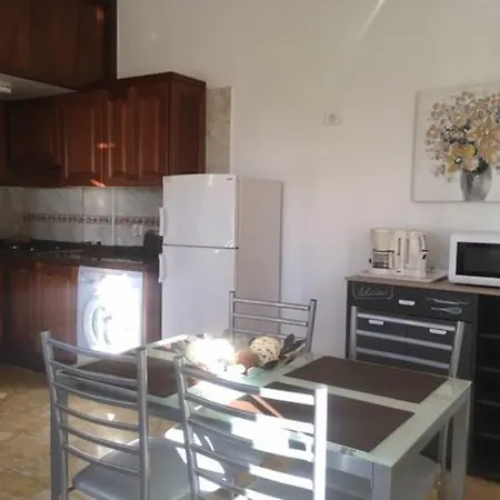 Apartman Avenida V Centenario *